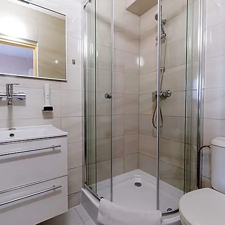 Bed & Breakfast Tofi 3*