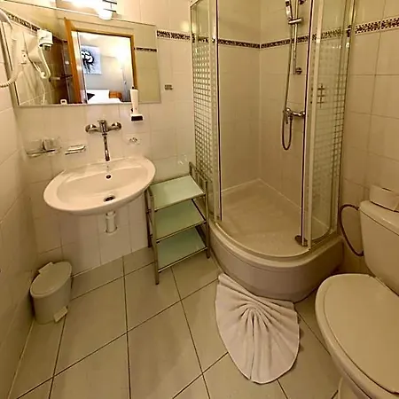 Tofi Bed & Breakfast