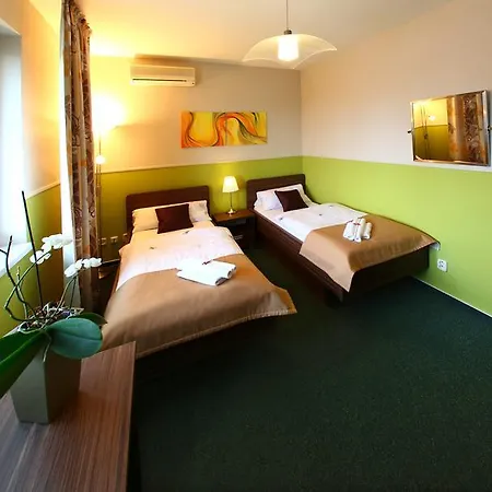 Bed & Breakfast Tofi Nitra